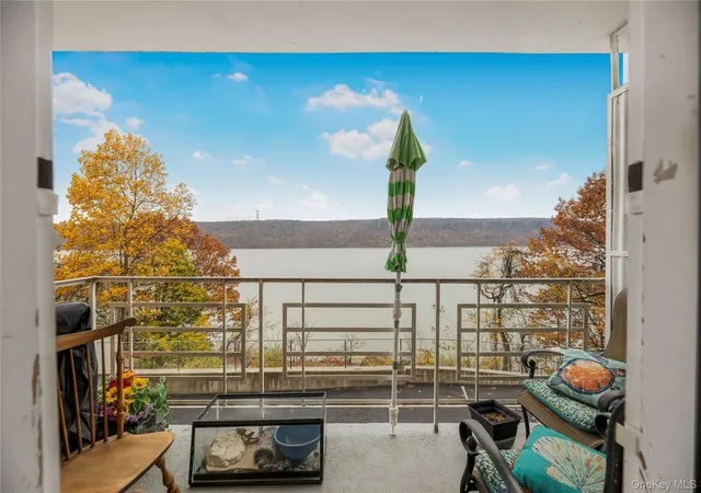 Condo for sale at 679 Warburton Ave #1M, Yonkers, NY 10701 | MLS# 935240