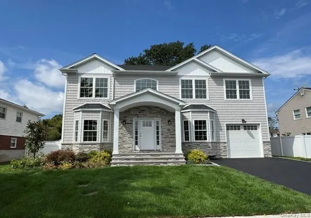 Photo 1 of Single family home for sale at 24 Patricia Ln, Oyster Bay, NY 11791 | MLS# 935388 | Listing updated on 2026-10-06