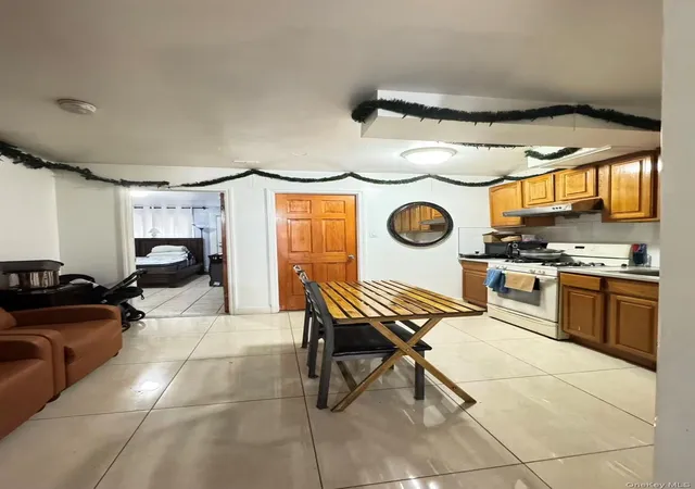 Homes for sale in New York, NY | 44-17 65 St, New York, NY 11377 | MLS# 935418