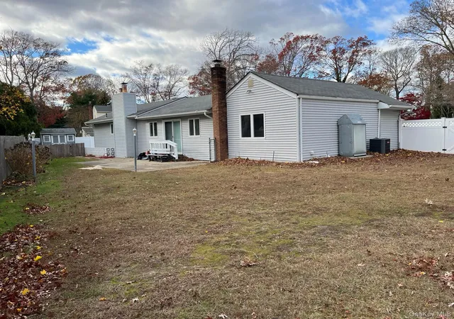 Photo 4 of Sale Pending at 10 Pine St N, Lake Grove, NY 11755 | MLS# 935432 | Listing updated on 2026-07-02