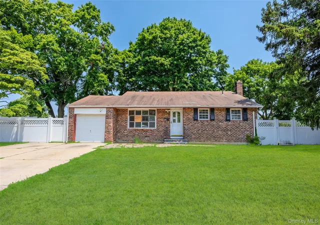 Photo 2 of Sale Pending at 1563 Baldwin Blvd, Islip, NY 11706 | MLS# 935629 | Listing updated on 2026-08-13