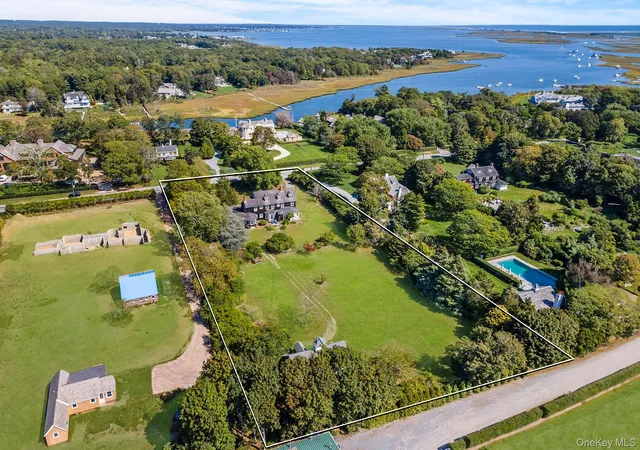 2nd image of 11 Shinnecock Rd, Southampton, NY 11959 | MLS# 935687