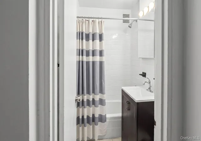 Photo 4 of House for sale at 87-20 175th Street #1K, New York, NY 11432 | MLS# 935756 | Listing updated on 2026-08-27