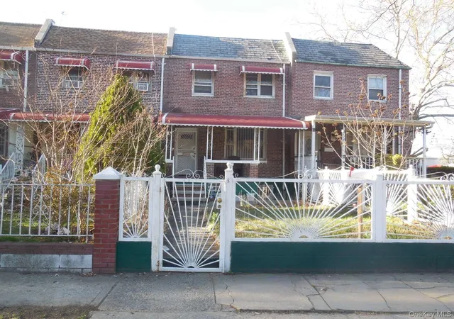 Photo 1 of Single family home for sale at 1183 Grenada Pl, New York, NY 10466 | MLS# 935932 | Listing updated on 2026-08-03