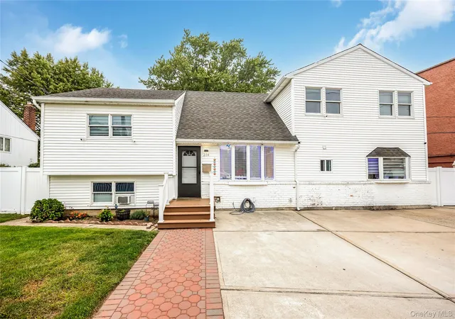 1st image of 204 Bayside Ave, Hempstead, NY 11572 | MLS# 935987