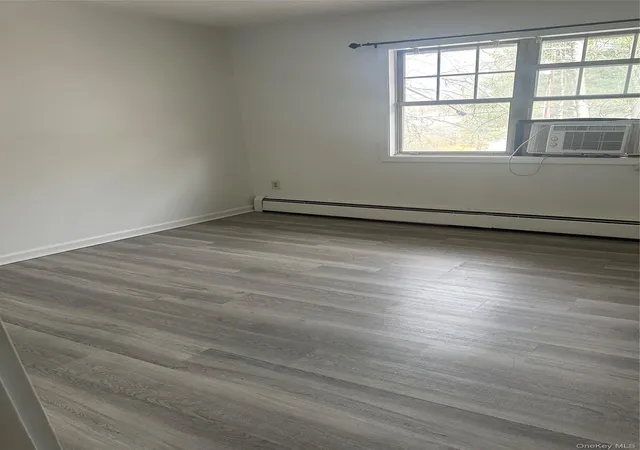 2nd image of 603 Barclay Manor, Newburgh, NY 12550