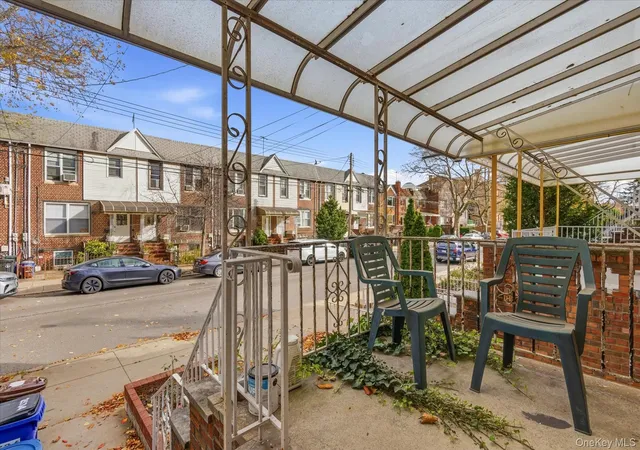 2nd image of 2534 E 26th St, Brooklyn, NY 11235 | MLS# 936145