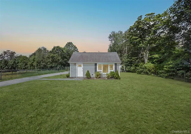 1st image of 1113 Joselson Ave, Bay Shore, NY 11706 | MLS# 936482