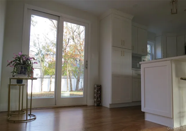 41st image of 1 Eliot Dr, Lake Grove, NY 11755 | MLS# 936537