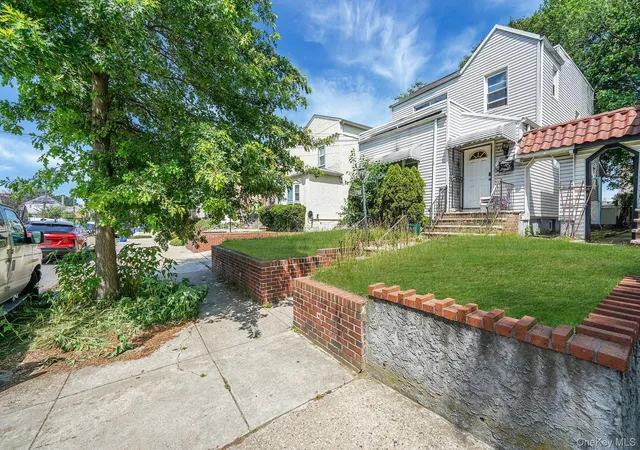 2nd image of 13841 230th Pl, Laurelton, NY 11413 | MLS# 936574