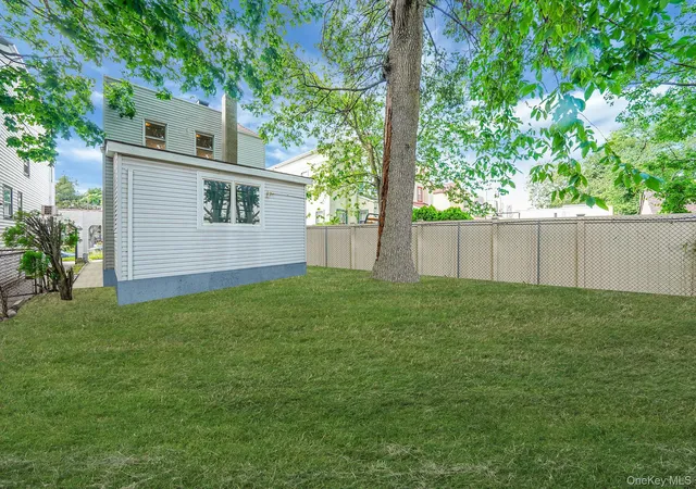 5th image of 13841 230Th Pl, Laurelton, NY 11413 | MLS# 936574
