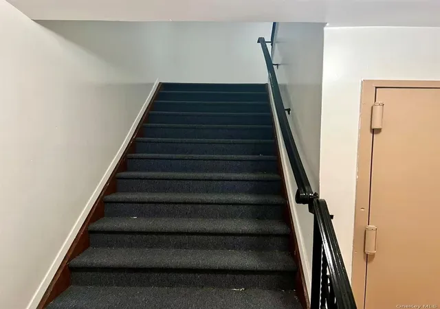 Photo 4 of House for sale at 1009 166th Street, Whitestone, NY 11357 | MLS# 936856 | Listing updated on 2026-03-14