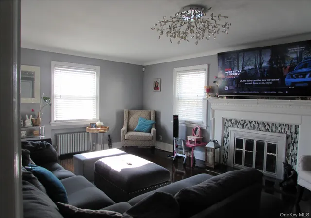 Photo 3 of Single family home for sale at 51 Phoenix St, Hempstead, NY 11550 | MLS# 936907 | Listing updated on 2026-04-03