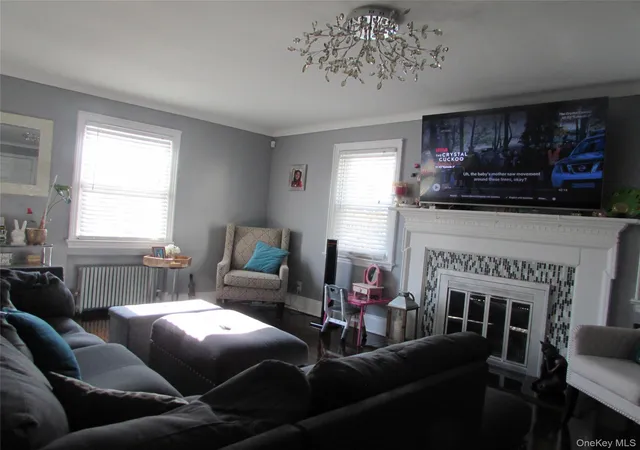 Photo 4 of Single family home for sale at 51 Phoenix St, Hempstead, NY 11550 | MLS# 936907 | Listing updated on 2026-04-03
