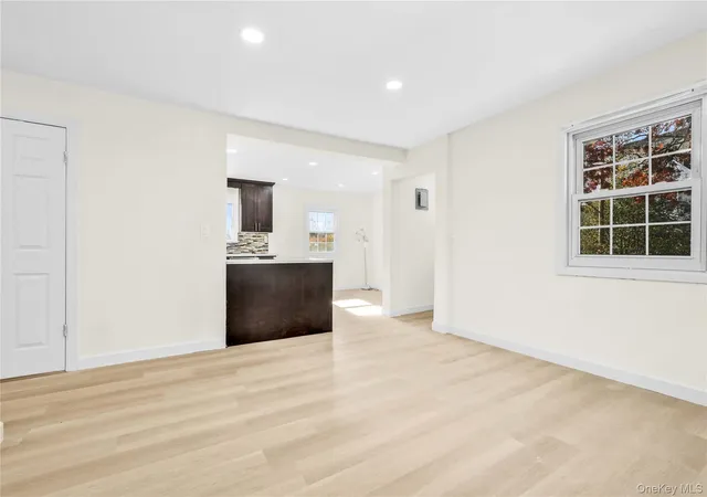 Photo 4 of Sale Pending at 27 Dell Ave, Mount Vernon, NY 10553 | MLS# 936998 | Listing updated on 2025-12-10