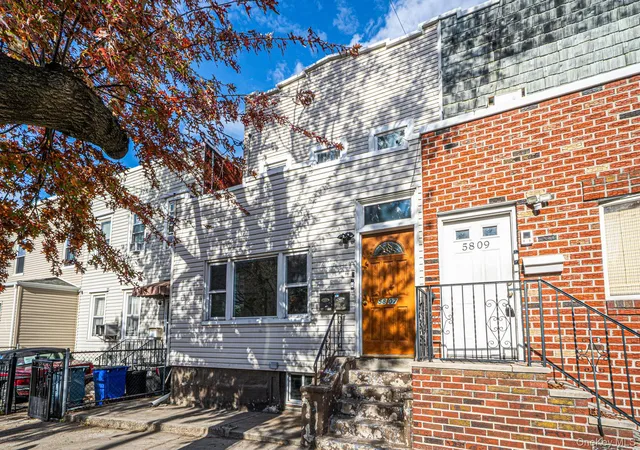 Photo 3 of Multi family home for sale at 5807 Maspeth Ave, New York, NY 11378 | MLS# 937069 | Listing updated on 2026-08-30