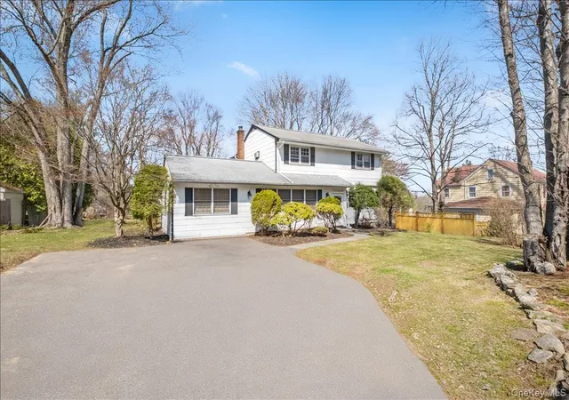 Photo 3 of Single family home for sale at 496 Granite Springs Rd, Yorktown, NY 10598 | MLS# 937181 | Listing updated on 2026-09-05
