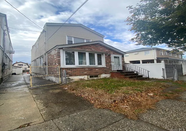 2nd image of 11512 125th St, South Ozone Park, NY 11420 | MLS# 937309