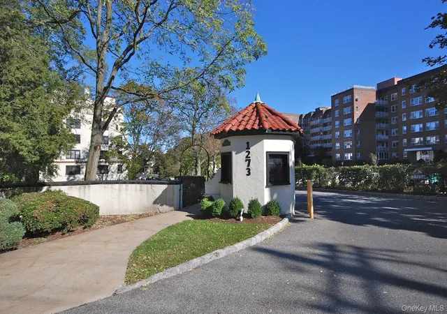Condo for sale at 1273 North Ave #1G. Entry 3, New Rochelle, NY 10804 | MLS# 937448