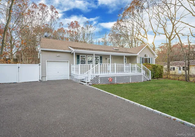 1st image of 14 Clearview, Selden, NY 11784 | MLS# 937472