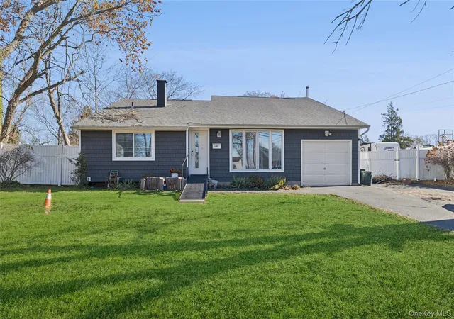 2nd image of 3107 Chestnut Ave, Medford, NY 11763 | MLS# 937729