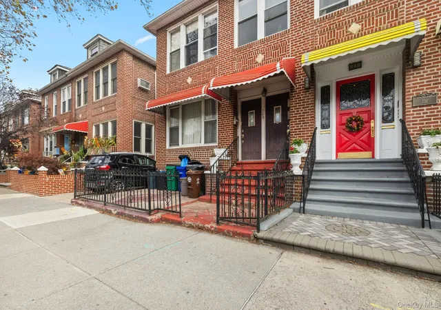 Photo 3 of Sale Pending at 149 Dahill Rd, Brooklyn, NY 11218 | MLS# 937940 | Listing updated on 2025-12-25