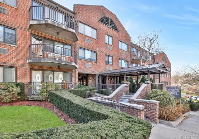 1st image of 66 Crisfield St #3Y, Yonkers, NY 10710 | MLS# 938049