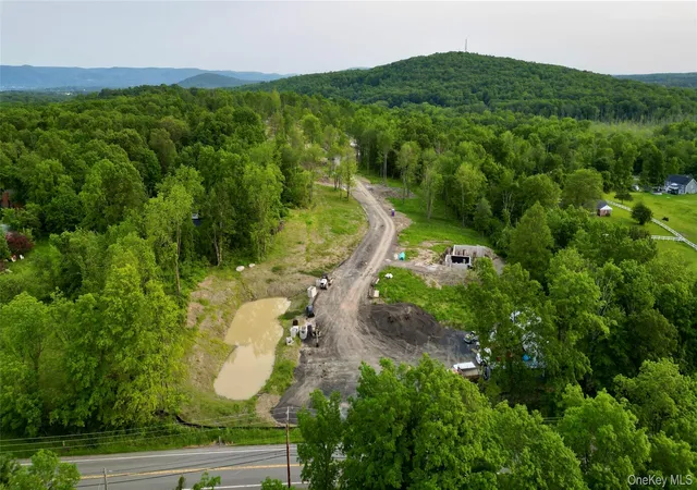 5th image of 23 Tamarack Dr, Newburgh (town), NY 12550 | MLS# 938178