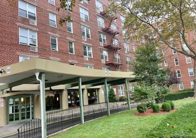2nd image of 5930 108th St #4P, Corona, NY 11368 | MLS# 938240