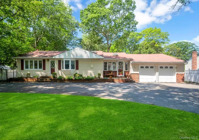 2nd image of 86 Seawanhaka Ave, Lake Grove, NY 11755 | MLS# 938313