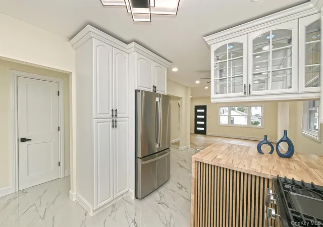 3rd image of 116 Beach Ave, Hempstead, NY 11710 | MLS# 938320