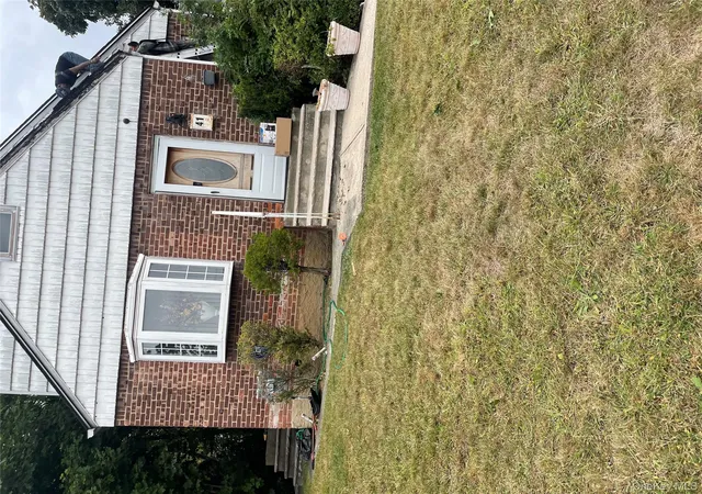 Single family home for sale at 41 Kingston St, Elmont, NY 11003 | MLS# 938400 | Listing updated on 2026-01-04