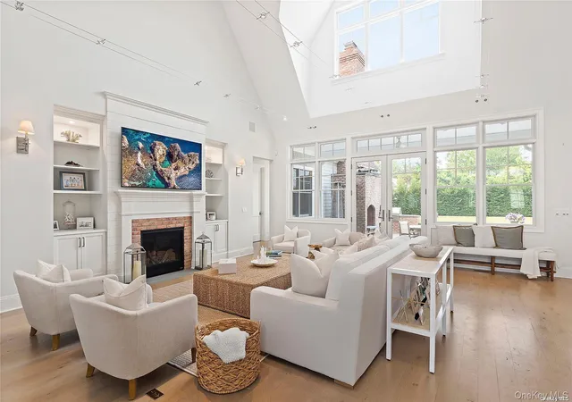 4th image of 2 Emma'S Path, Southampton, NY 11960 | MLS# 938673