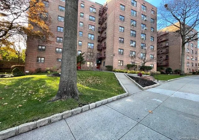 1st image of 87 30 204 St #APT-A54, Hollis, NY 11423 | MLS# 938929