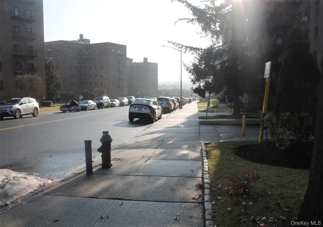 4th image of 87-30 204 St #APT-A54, Hollis, NY 11423 | MLS# 938929