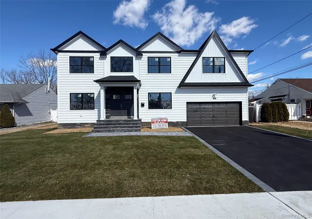 Single family home for sale at 3421 Hawthorne Dr N, Wantagh, NY 11793 | MLS# 938951 | Listing updated on 2026-04-22