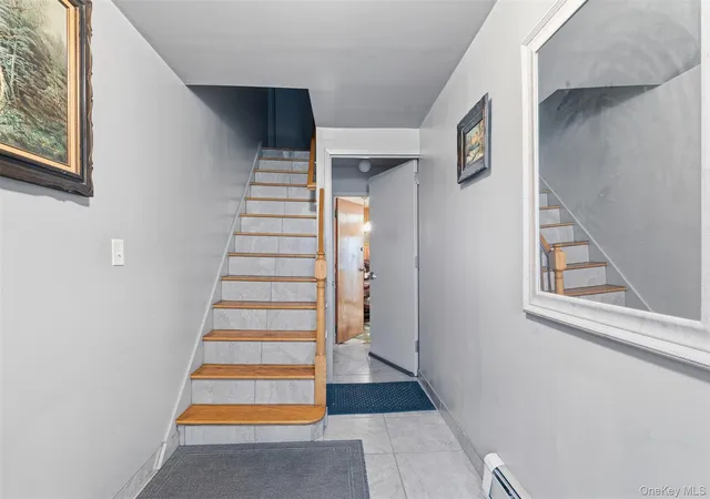 Listing Photo 4 - Condo for sale in building located at 1679 Unionport Rd, Bronx, NY 10462