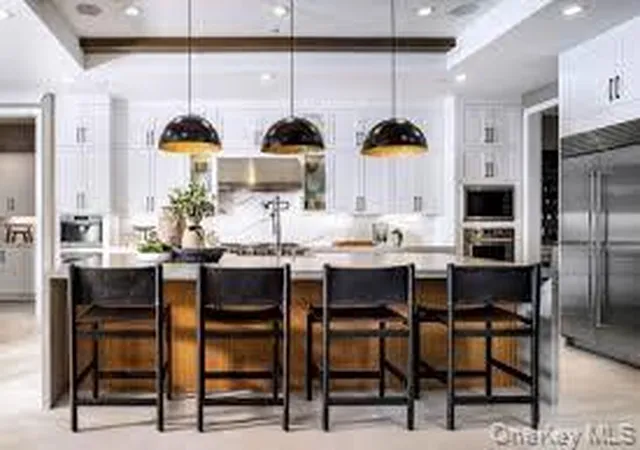 Photo 3 of Sale Pending at 16 Fieldstone Knoll #55, Armonk, NY 10504 | MLS# 939067 | Listing updated on 2026-04-28