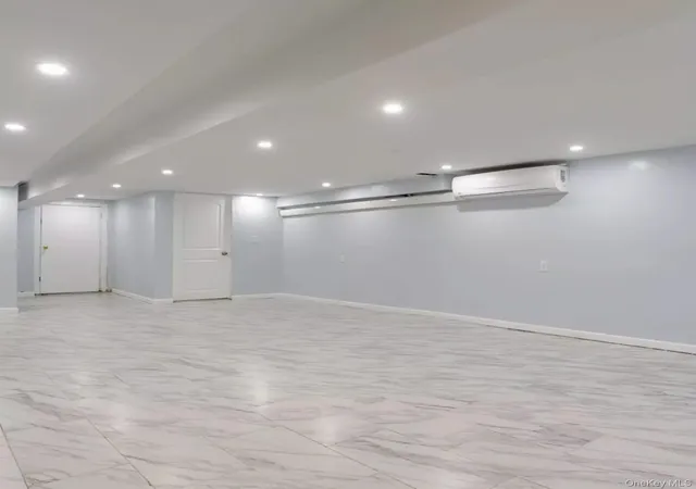 Photo 4 of House for sale at 317 Etna St, Brooklyn, NY 11208 | MLS# 939095 | Listing updated on 2026-08-22