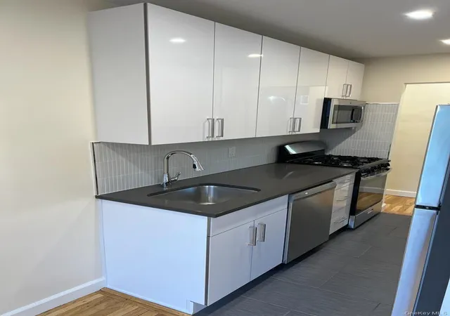 5th image of 142-20 84 Dr #4D, Jamaica, NY 11435 | MLS# 939099