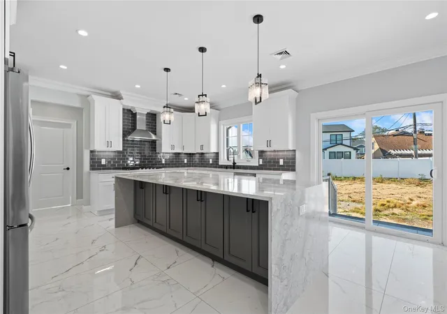 Photo 2 of Sale Pending at 30 Virginia Rd, Syosset, NY 11791 | MLS# 939207 | Listing updated on 2025-12-31