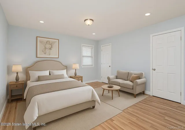 Homes for sale in New York, NY | 13 Laforge Ave, New York, NY 10302 | MLS# 939300