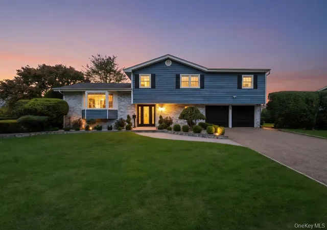 Photo 2 of Sale Pending at 90 Rockland Dr, Jericho, NY 11753 | MLS# 939431 | Listing updated on 2026-06-05