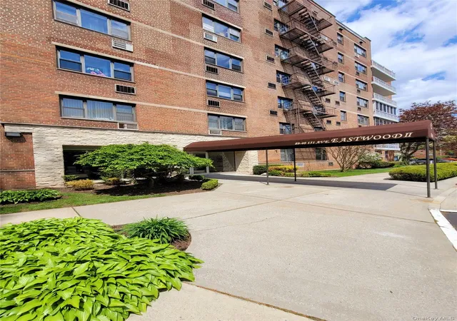 1st image of 89 40 151 #3J, Howard Beach, NY 11414 | MLS# 939867