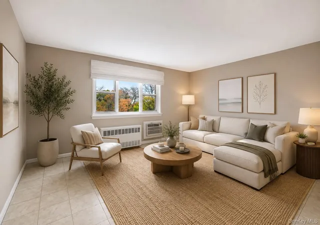 2nd image of 8935 155th Ave #3M, New York, NY 11414 | MLS# 940068
