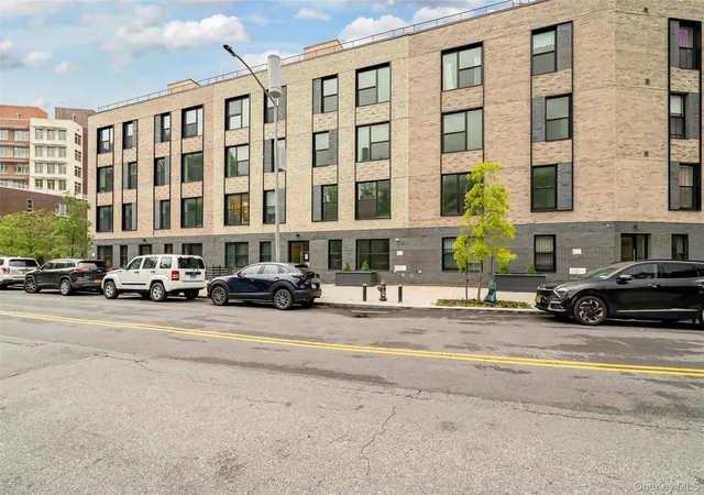 Listing Photo 3 - Condo for sale in Soundview Park Townhouses located at 1731 Lacombe Ave, New York, NY 10473 - Unit #4B