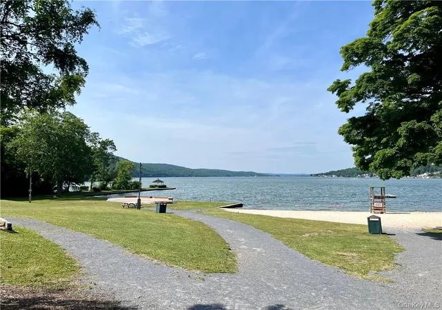 Homes for sale in Warwick (town), NY | 15 County Hwy 5, Warwick (town), NY 10925 | MLS# 940553