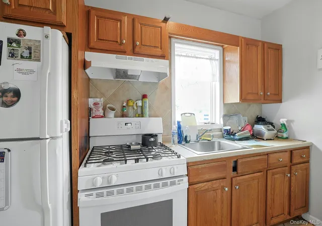 4th image of 11 Woodland Ave, New Rochelle, NY 10805 | MLS# 940705