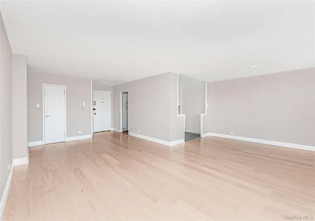 Photo 2 of House for sale at 2500 Johnson Ave #6M, New York, NY 10463 | MLS# 940874 | Listing updated on 2026-10-07