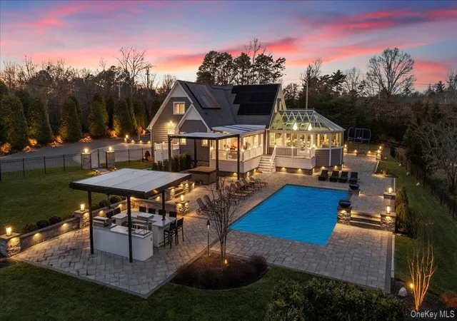 Photo 2 of Mansion for sale at 19 W Tiana Rd, Hampton Bays, NY 11946 | MLS# 940936 | Listing updated on 2026-01-20